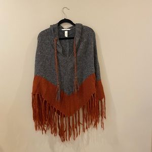 H&M poncho